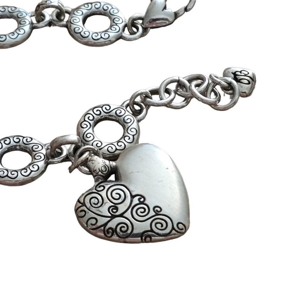 Brighton BRITISH MOD Silver Circle Link Bracelet Half-Scrolled Heart Charm - Picture 3 of 7